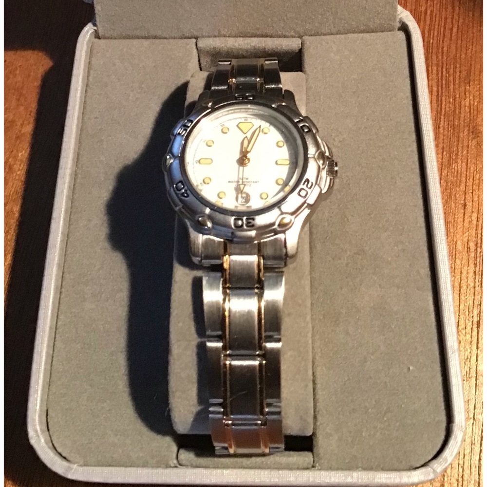 VTG PEDRE SS Quartz Wrist Watch
Never Worn!